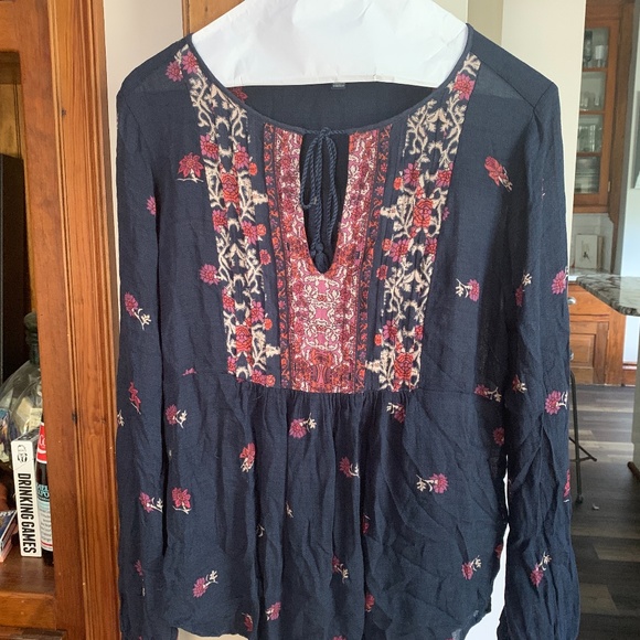 Really cute Luckly brand flowy boho top. Worn once‎ - Picture 1 of 6